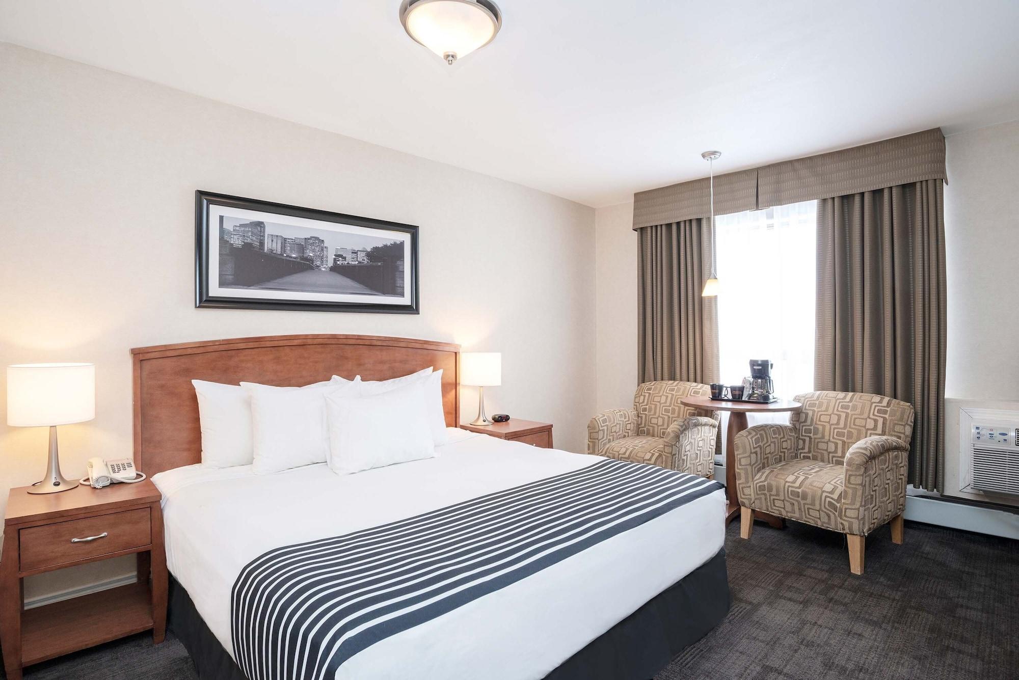Sandman Hotel & Suites Calgary West Exterior photo