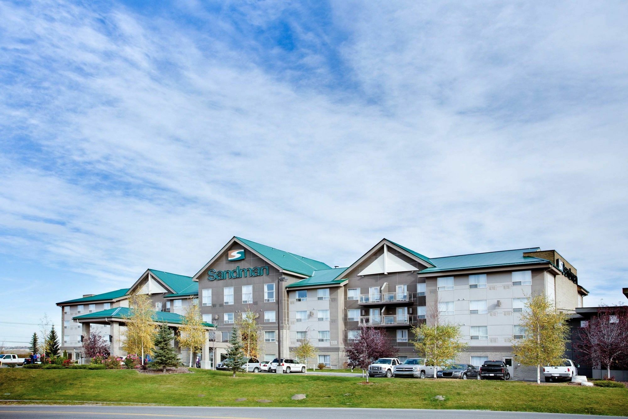 Sandman Hotel & Suites Calgary West Exterior photo
